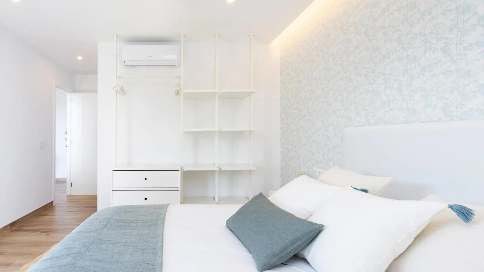 Sunnyland Apartment Ten-Bel
